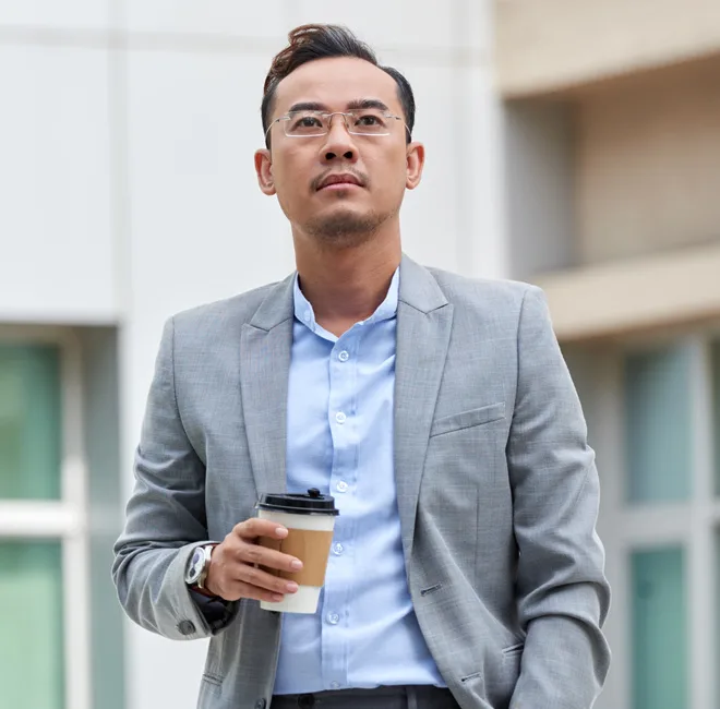 认识我们的专家团队 - 巅峰国际APP